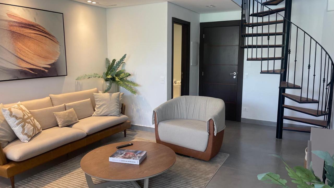 Requinte E Conforto Em Belissimo Triplex A 400m Do Capivari - By Hostyn *