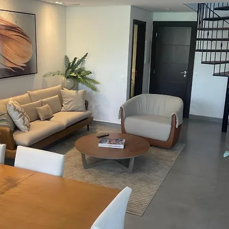 Requinte E Conforto Em Belissimo Triplex A 400M Do Capivari - By Hostyn Campos do Jordao Exterior photo