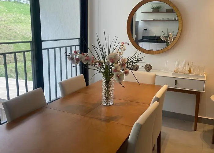 Requinte E Conforto Em Belissimo Triplex A 400M Do Capivari - By Hostyn