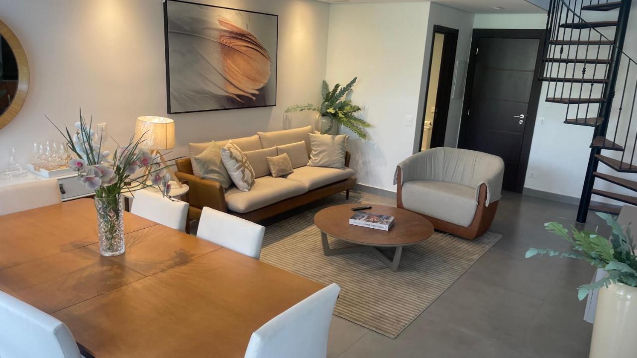 Requinte E Conforto Em Belissimo Triplex A 400m Do Capivari - By Hostyn